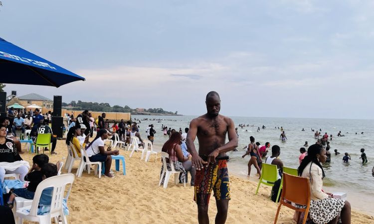 Lake Beaches | Uganda - Image 4